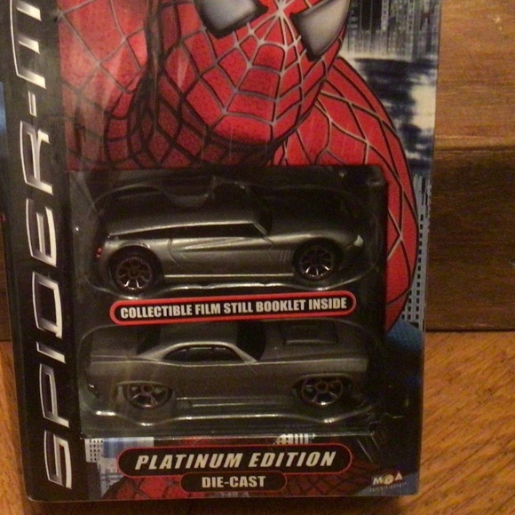 3 Spider-Man Platinum Edition die cast cars - Picture 3 of 5